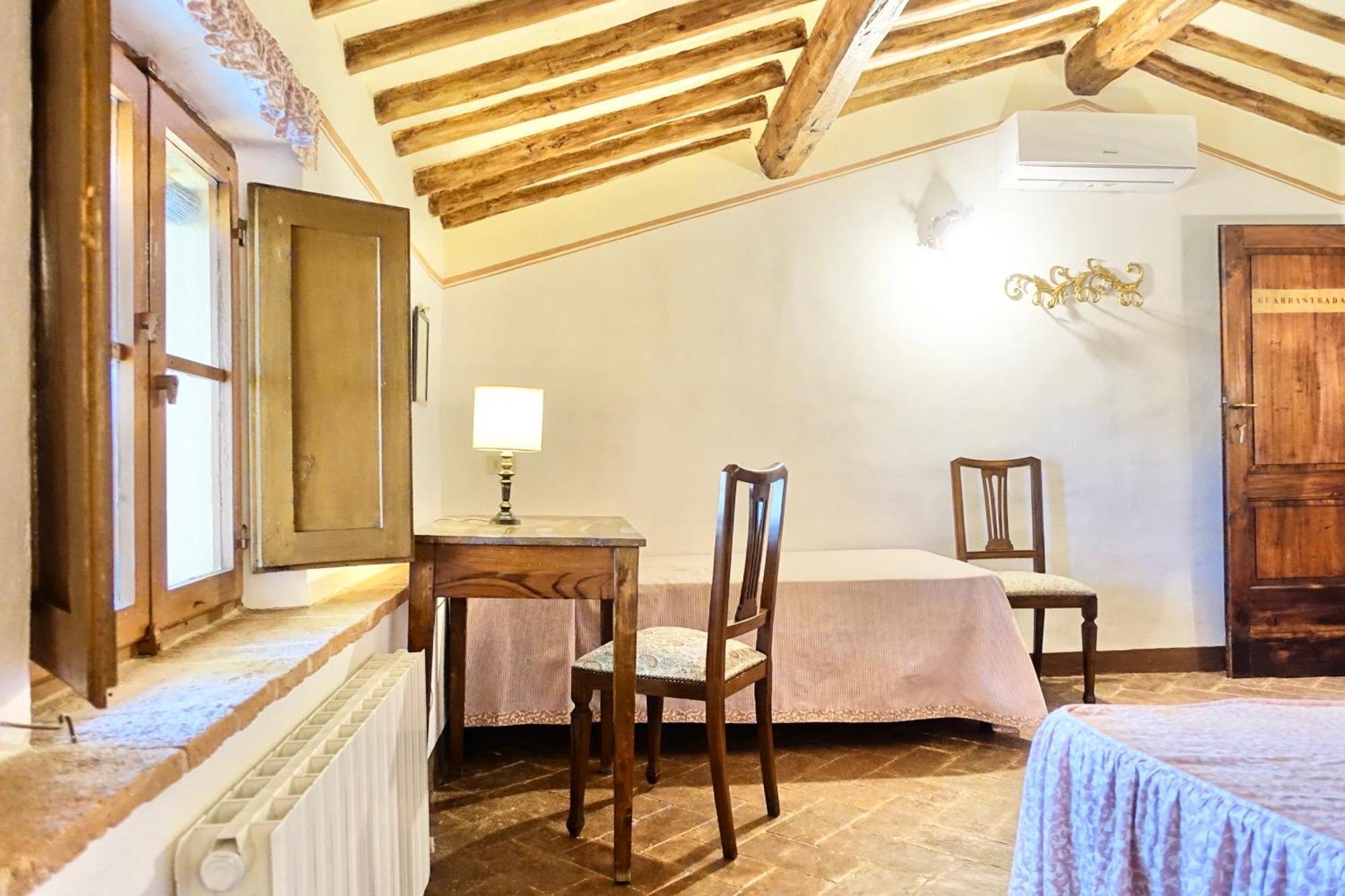 Villa Buonsignori - Wine & Olive Oil Farm Corsano  Екстериор снимка